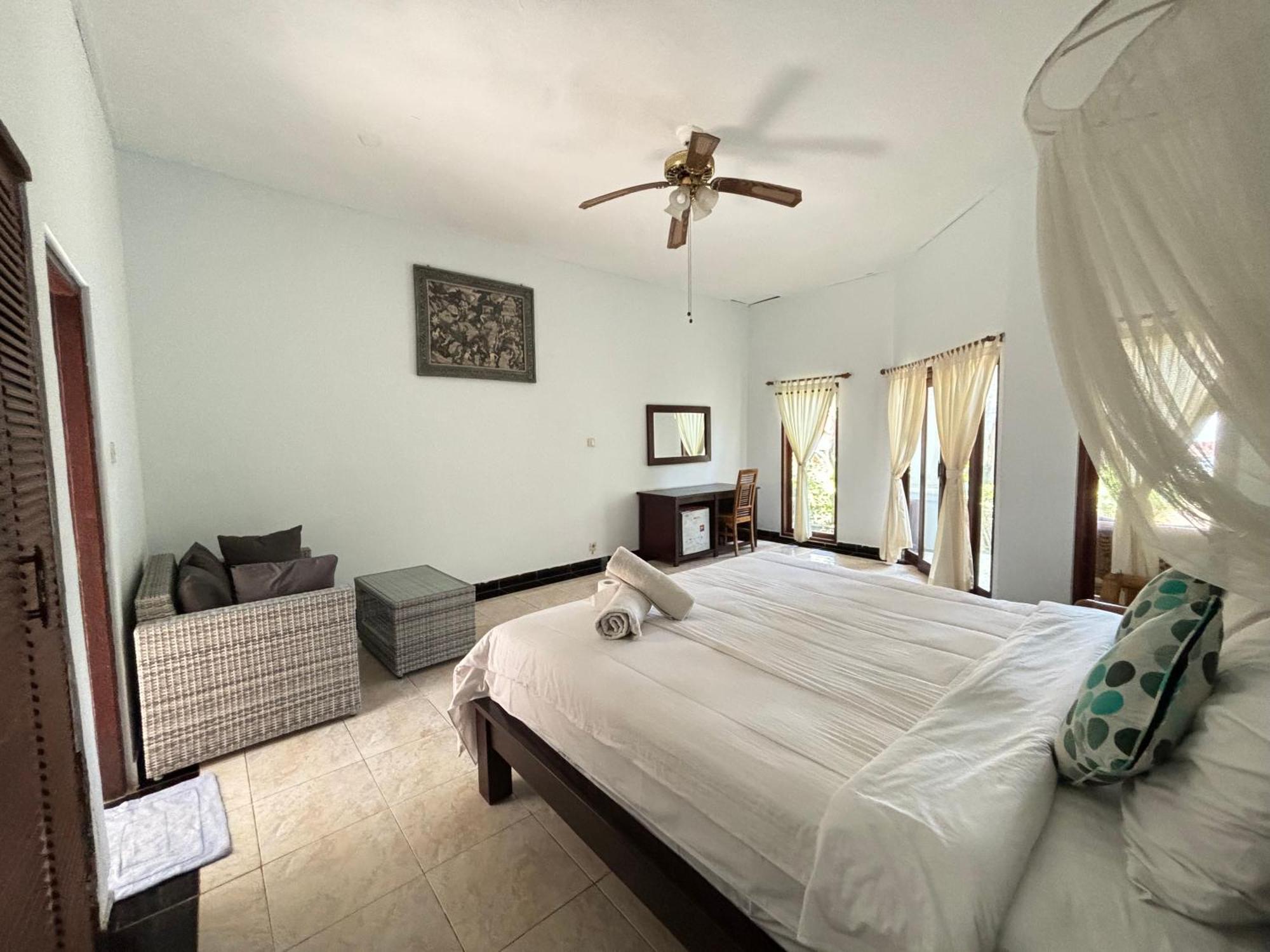 Bahari Beach Amed Exterior photo